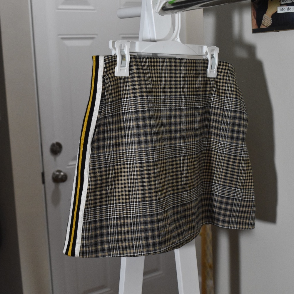 Urban Outfitters XS Skirt (Plaid)